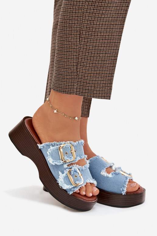 Damen-Pantoletten mit Plateau in Goldfarbe und blauen Schnallen