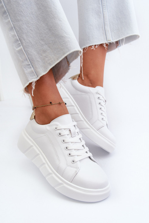 Haut Sneakers Stilvollllschuhe Feminin mit einer Plattform Zueiße Farbe Danida