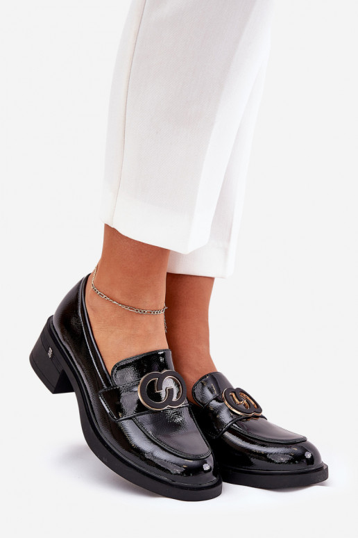 mit Lackeffekt Haut Mokassins mit Absätzen Vinceza 18102 schZuarze Farbe