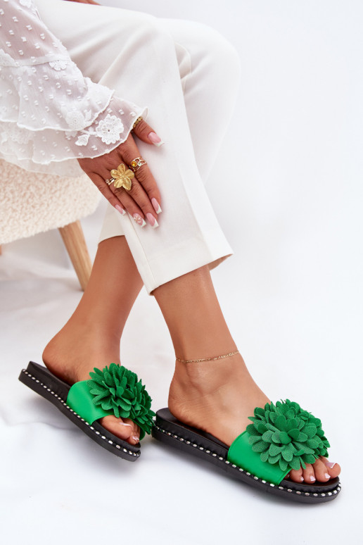 Damenhausschuhe Ozdobione mit floralen Motivenami grüne Farbe Cellanen