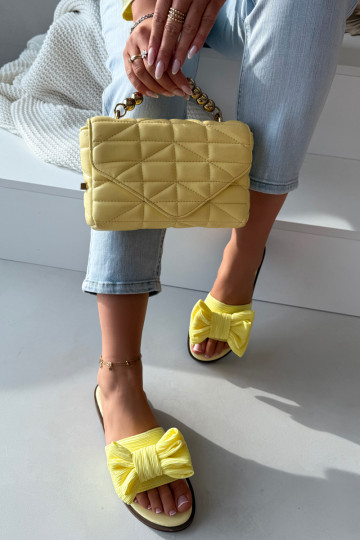 Damenhausschuhe mit breiten Absätzen mit Bändern gelbe Farbe Amivelle 2