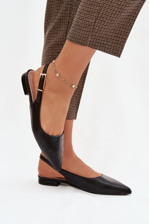 Schwarze Iverelle Ballerinas mit goldenen Schnallen