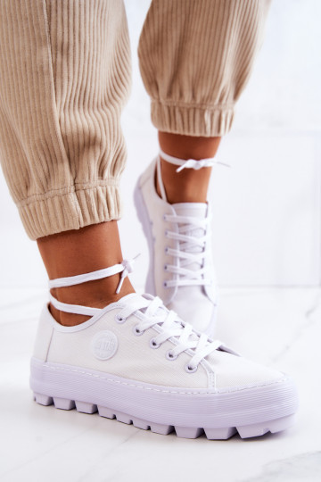 Frauen Schuhe mit einer Plattform BIG STAR JJ274488 Zueiße Farbe