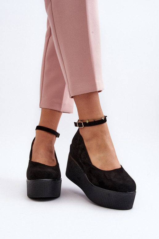 Feminin Espadrilles Auf einem Keil schZuarze Farbe Es musslla