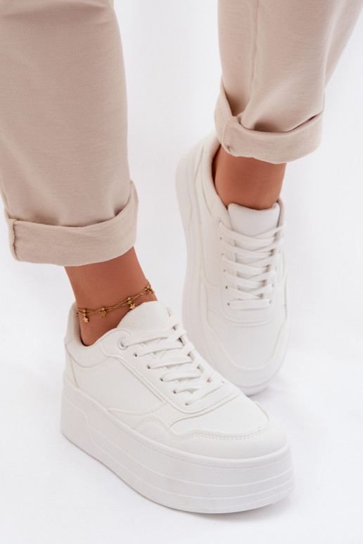 Sneakers Stilvollllschuhe Feminin mit einer Plattform Zueiße Farbe Feressa