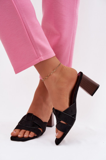 Damen Pantoletten mit Absatz und Riemchen aus Kunstvelours, schwarz, Corivelle 2