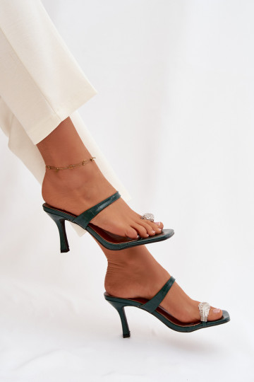 Damen flaschengrüne Pantoletten mit dünnen Absätzen und eleganten Details Lorissa 2