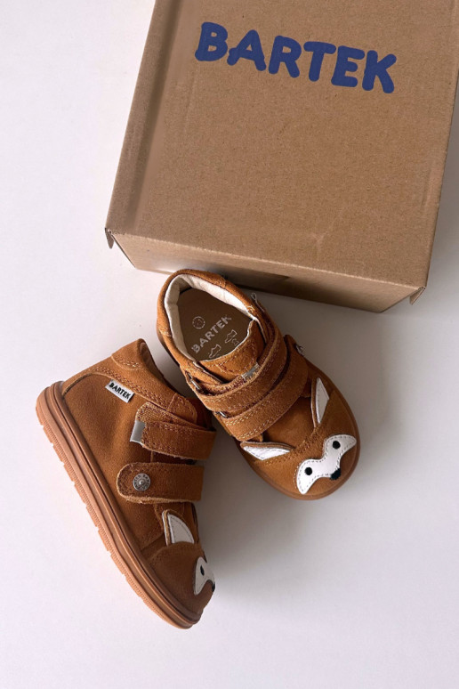 Haut Kinderschuhe Für Jungs Mit einem Thema Lisa Bartek 8632063 braune Farbe