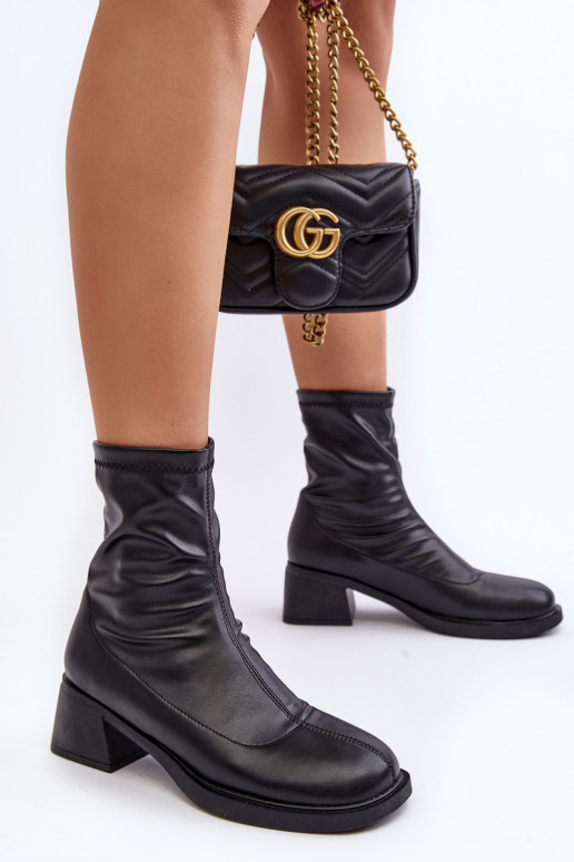 Damenstiefel Auf niedrigem Absatz schZuarze Farbe Aphroteia