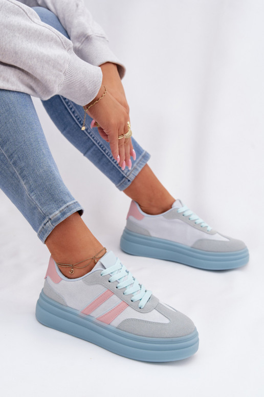 Sneakers Stilvollllschuhe Feminin mit einer Plattform blaue Farbe Galleria
