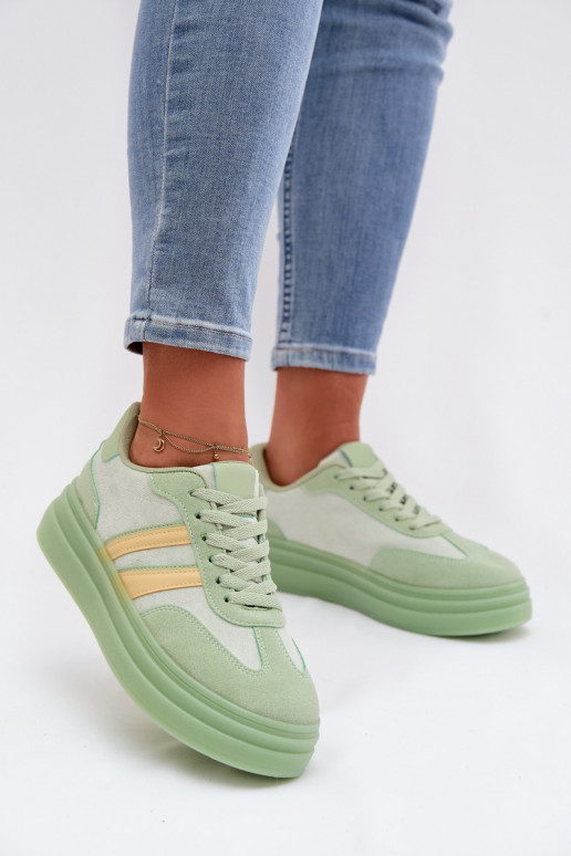 Sneakers Stilvollllschuhe Feminin mit einer Plattform grüne Farbe Galleria