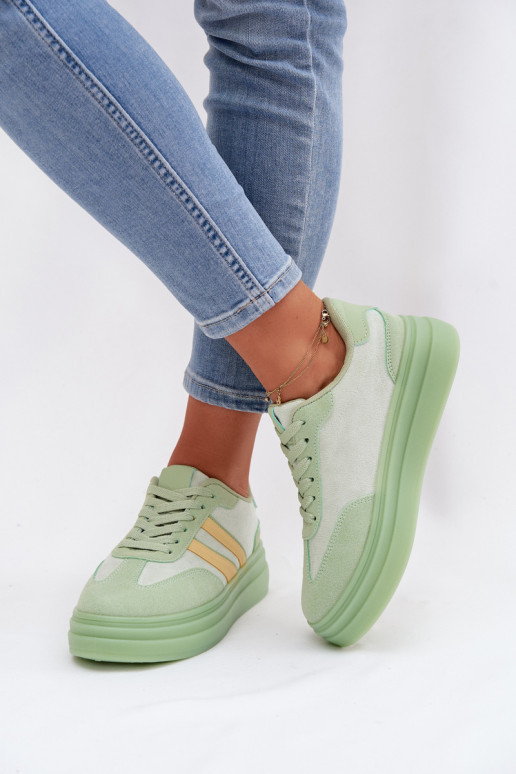 Sneakers Stilvollllschuhe Feminin mit einer Plattform grüne Farbe Galleria