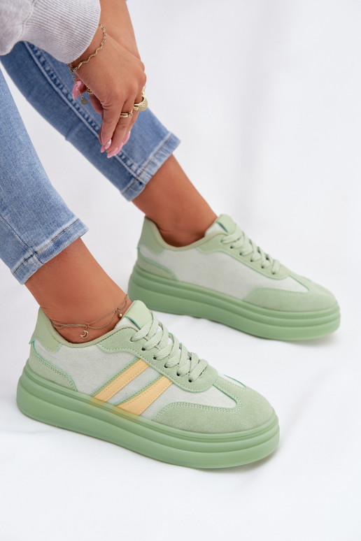 Sneakers Stilvollllschuhe Feminin mit einer Plattform grüne Farbe Galleria