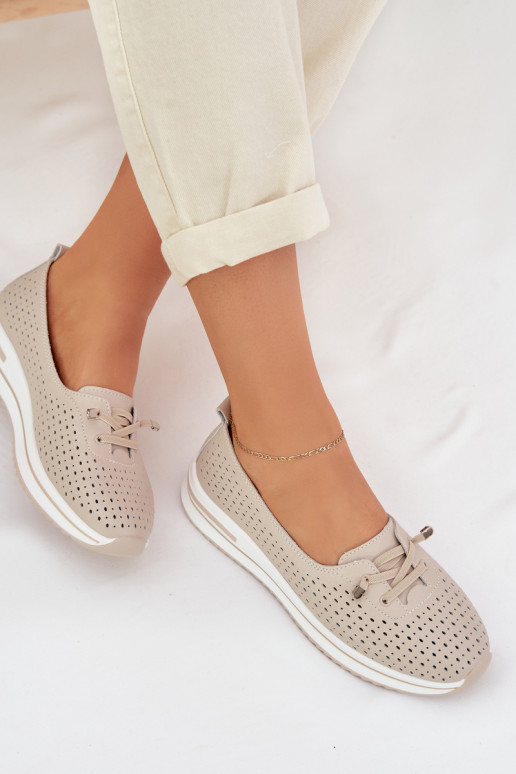 Haut mit durchbrochenen Elementen Schuhe Feminin S.Barski LR61-7044 Beige