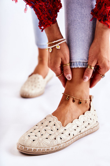 Feminin Ein überzeugendes Stilvollll Ballerinas mit Blumen Beige Vennice