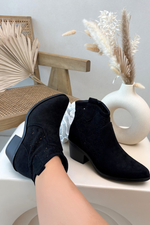 Ajourierte Damen-Cowboy-Stiefeletten mit Absatz S.Barski HY61-8012 schwarze Farbe