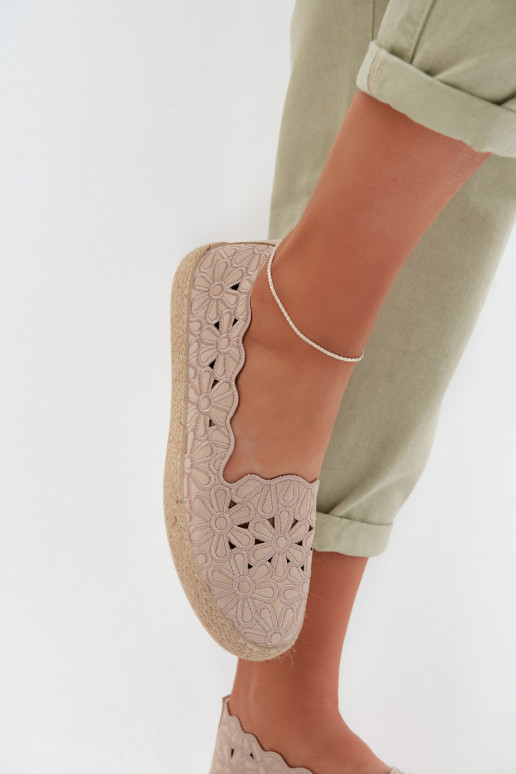 Espadrilles mit durchbrochenen Elementen mit Blumen Beige Merivelle