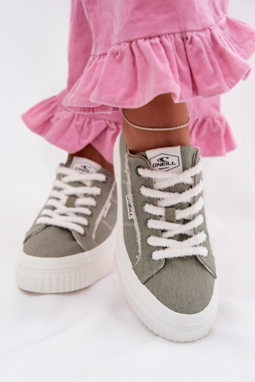 Freizeitschuhe mit einer Plattform O`NEILL SPINNA C INOMEN LOIN 90261009.05Z grüne Farbe