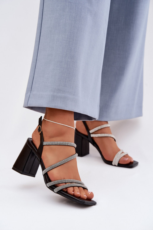 Damen-Sandalen mit hohen Absätzen mit Streifen Und Zirkone schZuarze Farbe Brelia