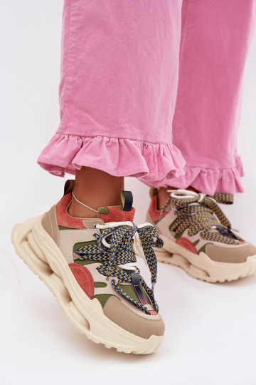 Haut Sneakers Stilvollllschuhe Feminin mit einer Plattform D&A CR61-3133 Beige