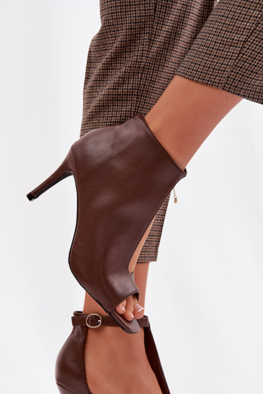 Damensandalen mit dünnen Absätzen CzekoladoZue Helira