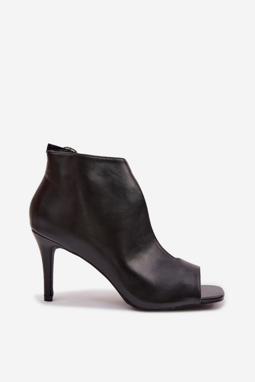 Damensandalen mit dünnen Absätzen schZuarze Farbe Helira