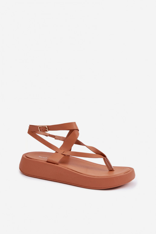Flip-Flops Feminin mit einer Plattform braune Farbe Gelira