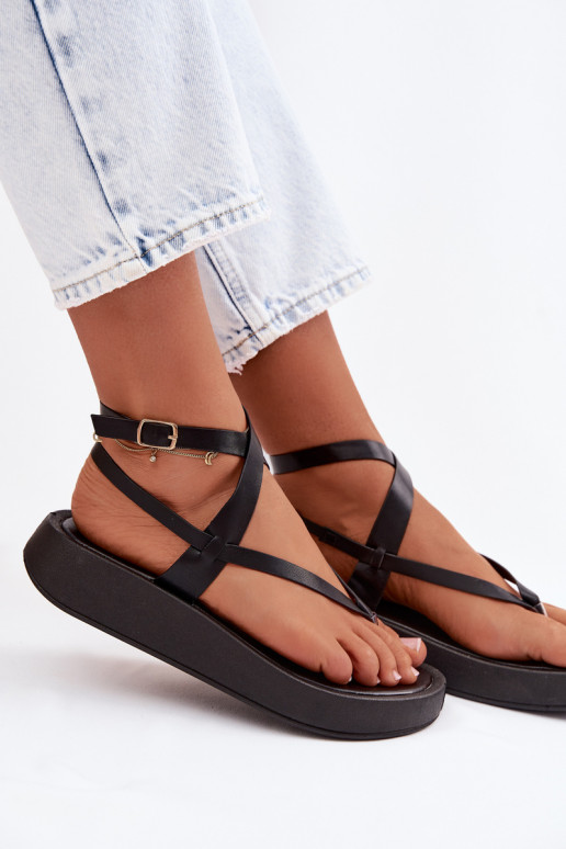 Flip-Flops Feminin mit einer Plattform schZuarze Farbe Gelira