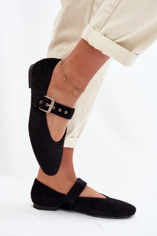 Ballerinas Feminin mit Riemen schZuarze Farbe Pamira