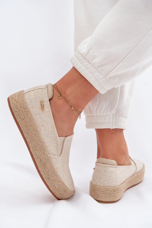 Espadrilles mit einer Plattform Big Star TT274089 Beige