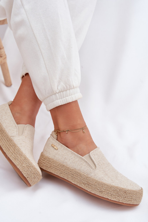Espadrilles mit einer Plattform Big Star TT274089 Beige