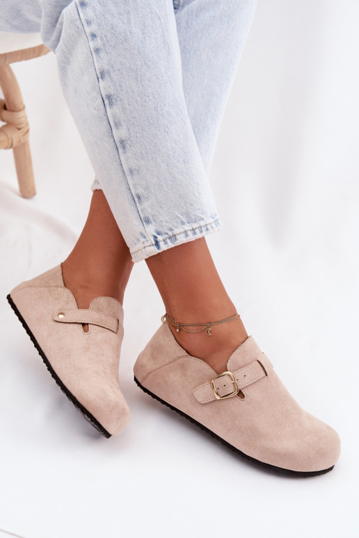 Damen Schuhe aus Kunstleder mit goldfarbenen Schnallen in Sandfarben Ismora