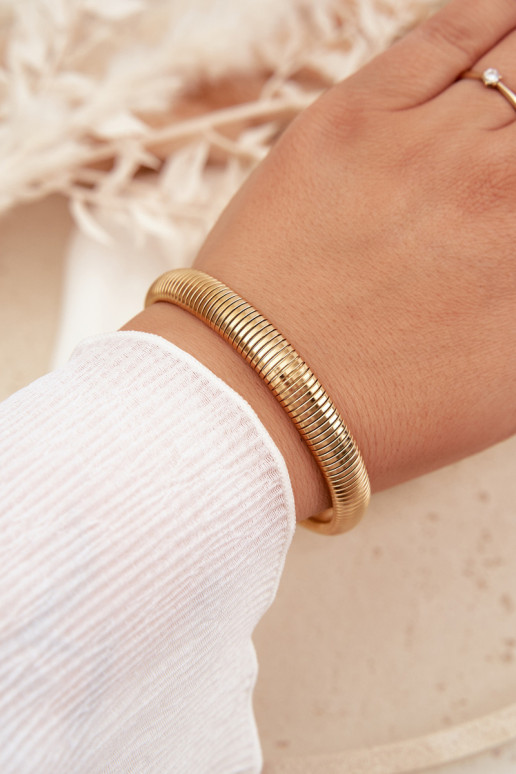 Ein Armband Feminin aus Edelstahl goldene Farbe