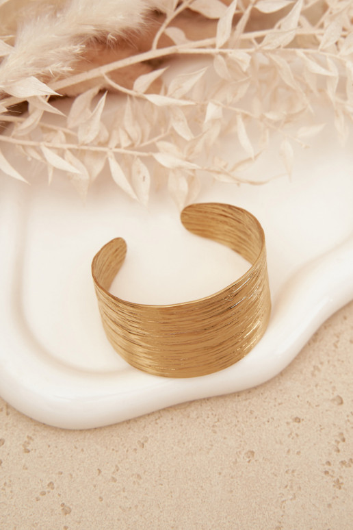 Ein Armband Feminin aus Edelstahl goldene Farbe