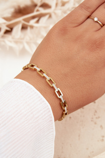 Ein Armband Feminin Mit Zirkonia verziert goldene Farbe