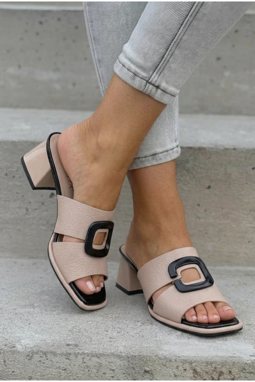 Damenhausschuhe Ausgeschnitten I mit Schnallen mit Absätzen Vinceza 62284 Beige