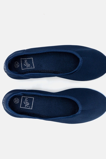 Dunkelblaue Kinder...