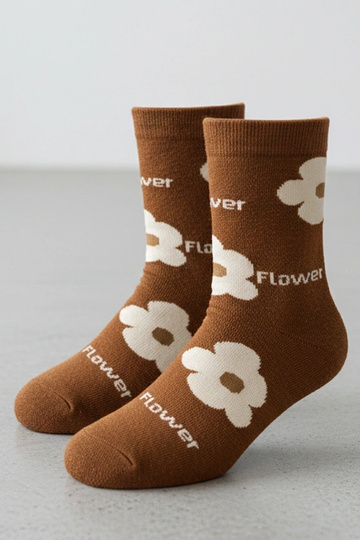 Braune Socken mit Blumen Sella