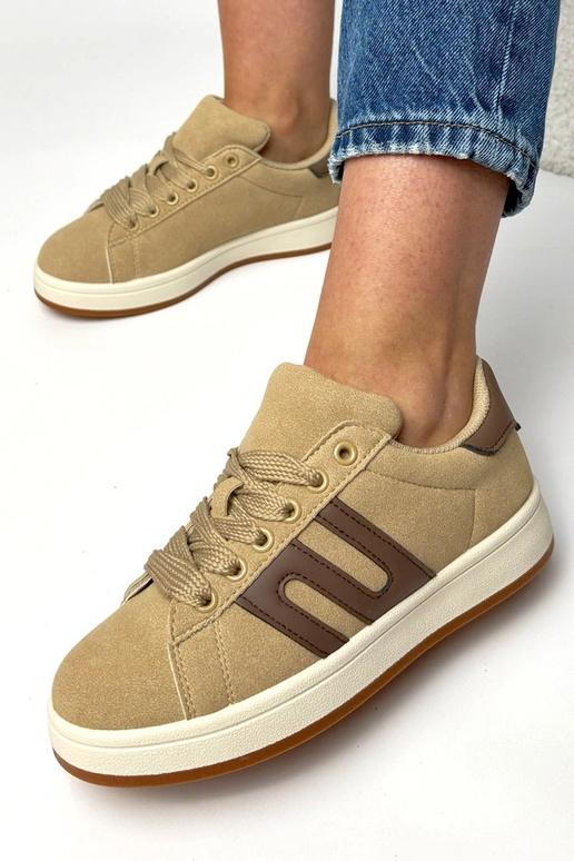 Dunkel-sandfarbene Alltagssneaker...