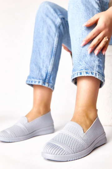 Graue Slip-On Stoff-Sneaker...