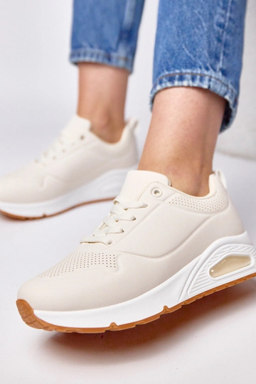 Sandfarbene Sneaker mit dicker Sohle Sylvie 2