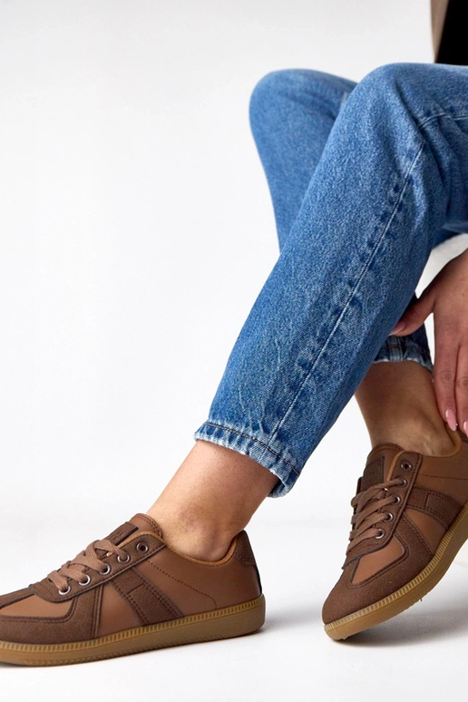 Braune Sneaker mit Plateau Valentine