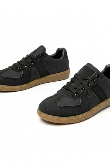 Schwarze Sport-Sneaker auf Plattform Valentine