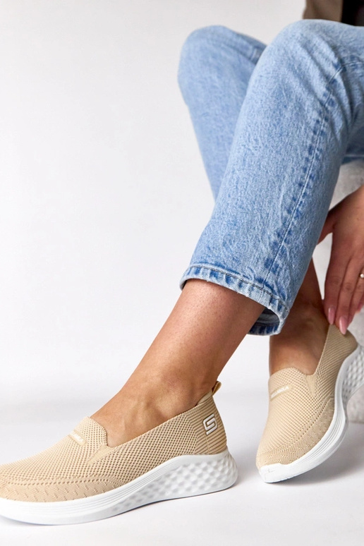 Sandfarbene textile Slip-On Sneakers Zoe