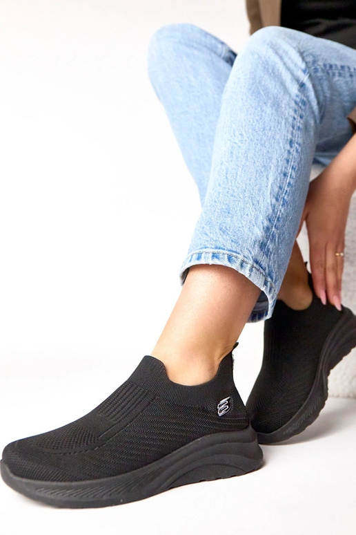 Schwarze textile Slip-On Sportschuhe...