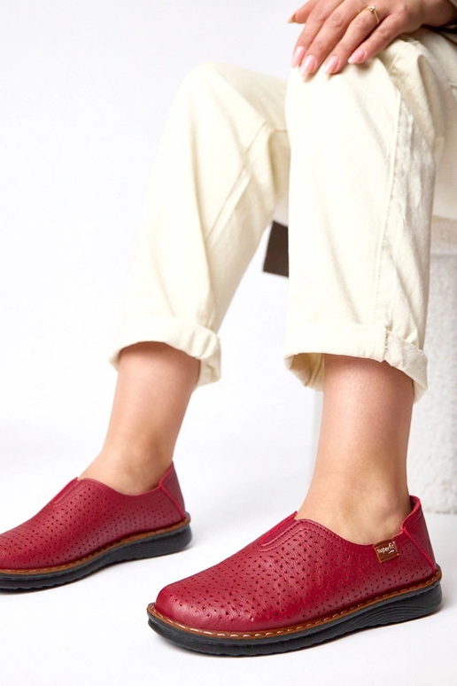 Weinrote durchbrochene Halbschuhe Rosa