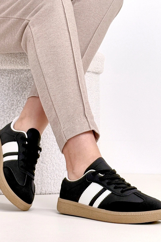 Schwarze Alltags-Sneaker mit Plateau...