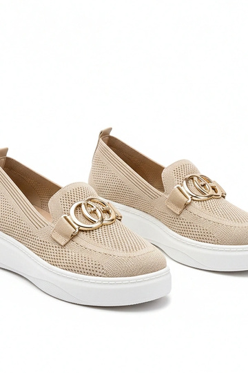 Sandfarbene Slip-On-Stoff-Sneaker mit Schnalle Catherine