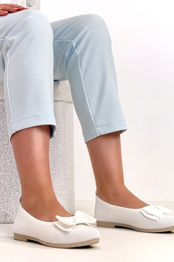 Weiße Wildleder-Ballerinas mit Schleife Paisley 2