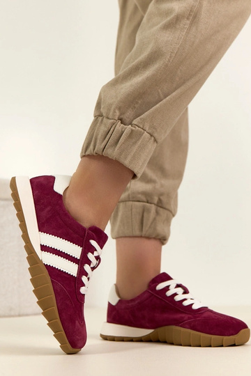 Bordeauxfarbene... 2